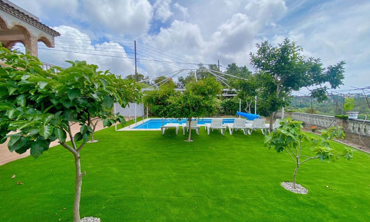 Vidreres Villa | Club Villamar - Spacious holiday villa Lloret de Mar with private swimming pool in the natural ga.