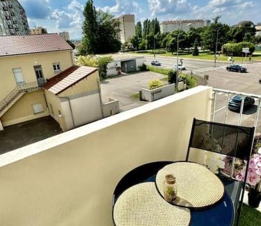 Chalon-sur-Saone Apartment | Échappée urbaine