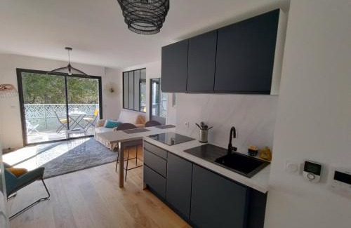 Concarneau Apartment | Évasion en bord de mer - 350m plage - Garage privé