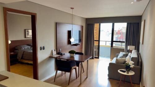 Batel Apartment | Ótimo apartamento Batel até 4 pessoas! Apartamento em hotel serviço 24h