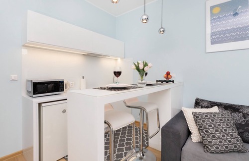 Srodmiescie Apartment | Świętojańska Studio Gdynia by Renters