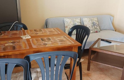 Petalidi Apartment | Διαμέρισμα ισογείου με ημιυπογειο