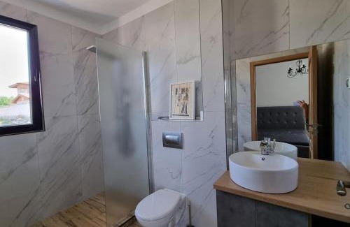 Samokov Apartment | Апартамент с двор Дива