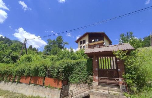 Smolyan House | Вила Беевски