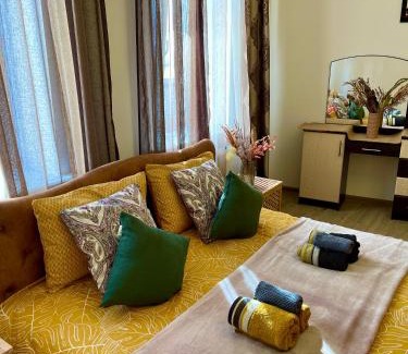Chernovtsy Apartment | В САМОМУ ЦЕНТРІ МІСТА, ЗДАЮТЬСЯ В ПОДОБОВУ ОРЕНДУ, АПАРТАМЕНТИ ZONEofCOMFORT