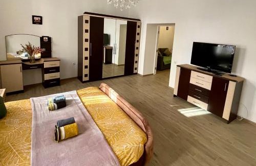 Chernovtsy Apartment | В САМОМУ ЦЕНТРІ МІСТА, ЗДАЮТЬСЯ В ПОДОБОВУ ОРЕНДУ, АПАРТАМЕНТИ ZONEofCOMFORT