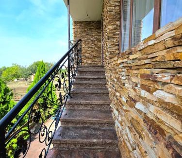 Tundzha Villa | Динковата къща за гости