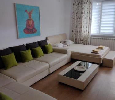 Chernomorets Apartment | ЕкоПойнт