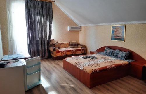 Chornomorsk House | мини отель "Шевченковский"