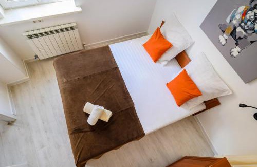 Almaty Apartment | Оранжевый уют