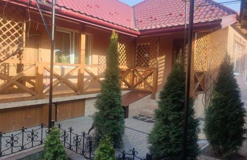 Svalyava Hotel | Садиба "У Юлії"