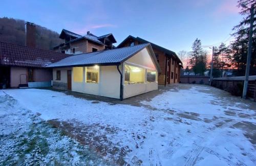 Sheshory Bed & Breakfast | Садиба Old Friend
