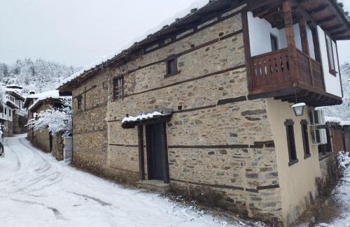 Leshten House | Семеен Хотел Скендерова Къща