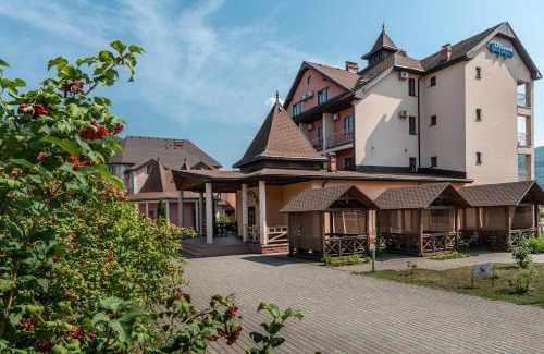 Polyana Hotel | Срібний Водограй