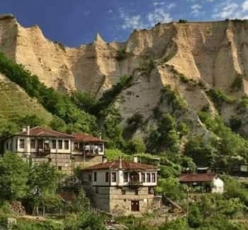 Melnik Hotel | Хотел Свети Трифон