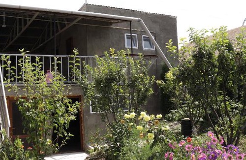 Armenia House | Առանձնատուն Սուրբ Հովհաննեսի և Թռչկանի տարածքում