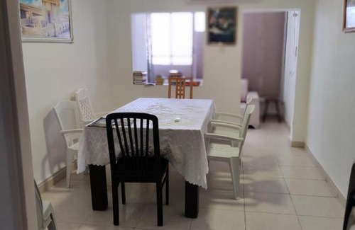 Kiryat Ata Apartment | בית אירוח
