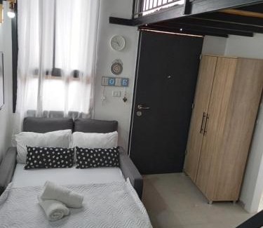 Tiberias Old City Apartment | יחידת אירוח בבית ורדי