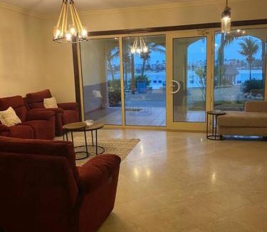 Durrat Al-Arous House | شاليه الحمرا