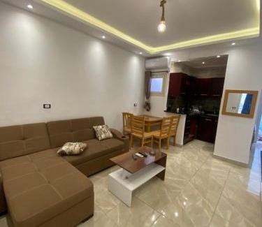 Shurtah al-Dakhlah Ski Chalet | شاليه على البحر بمنتجع سياحي حمامات سباحه شاطئ رملى دور ثالث علوى بدون اسانسير