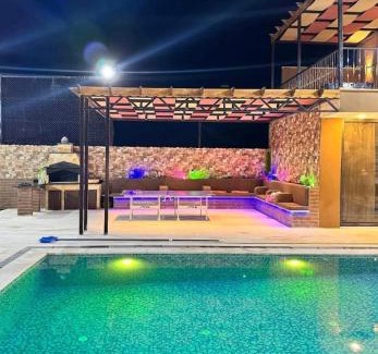 Al Rama Ski Chalet | شاليه هاف مليون الرامة