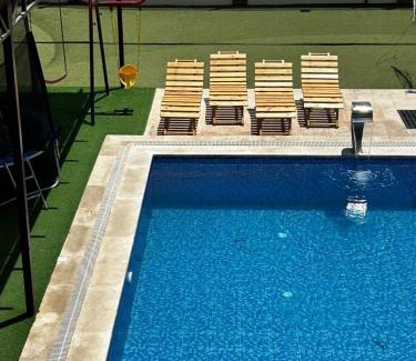 Al Rama Ski Chalet | شاليه هاف مليون الرامة