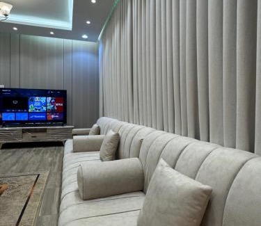 Abha Al Jadidah Apartment | شقة خمس غرف مطلة على طريق السودة