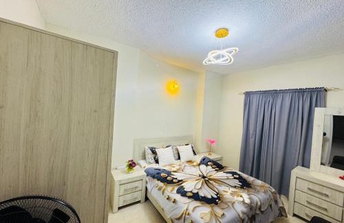 Al Majaz Apartment | شقة لك بل كامل غرفة وصالة