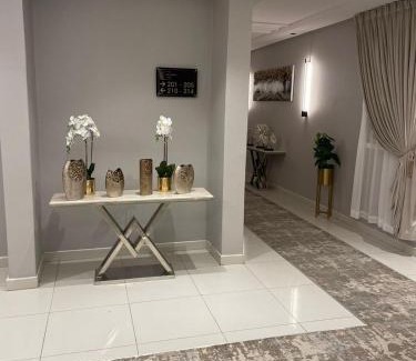 Al Hamra Apartment | شقق البندقية للوحدات الفندقية ALBUNDUQI HOTEl