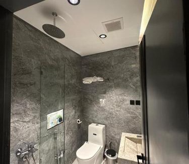 Al Baha Hotel | شقق المجرات الذهبية المخدومة