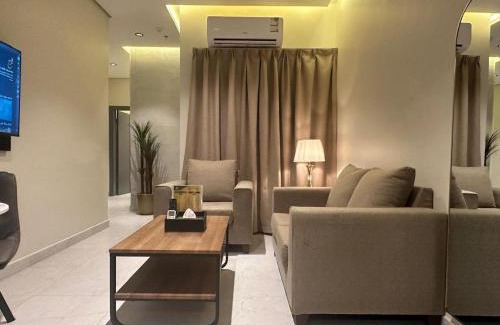 Al Baha Hotel | شقق المجرات الذهبية المخدومة