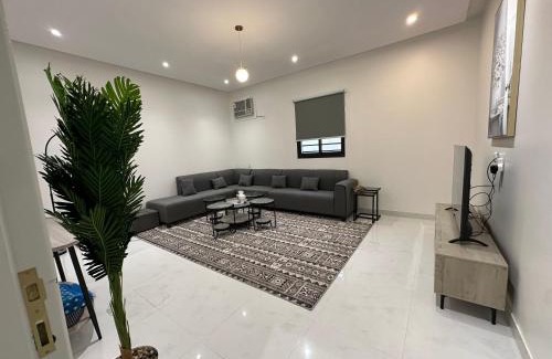 Khamis Mushait Apartment | غرفة وصالة جلوس حديثه 1