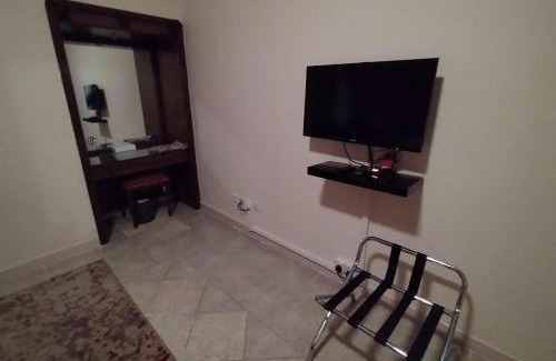 Al-Hamra'a Hotel | فندق روتانة الحمراء - الفرسان المتحدة