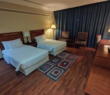 Al Ulaya Hotel | فندق كارم العليا