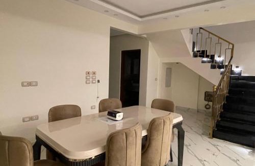 Sheikh Zayed City Villa | فيلا مفروش اول سكن خمس غرف بالشيخ زايد