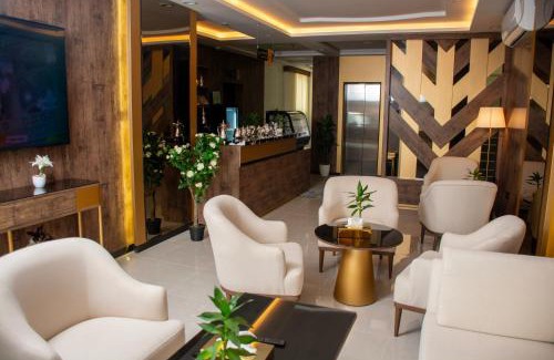 Al Kura Apartment | فيوليت إيليت للشقق المخدومة