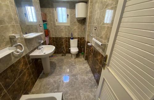 Borg el Arab Ski Chalet | قرية جامعة القاهرة كليو 44