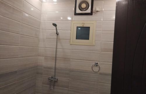 Al Kura Hotel | كازا رست للوحدات السكنية