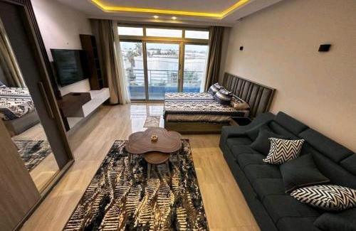 Village Road Hotel | ميراج باي
