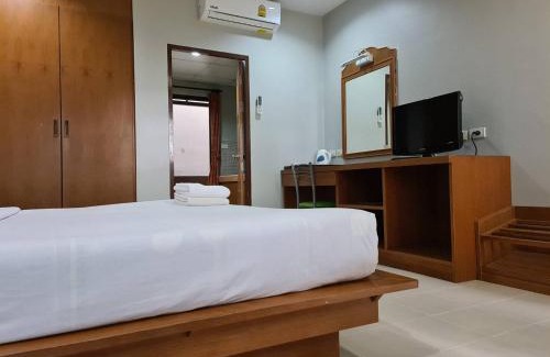 Talat Yai Apartment | ก้านกล้วยแมนชั่น Gankluy Mansion