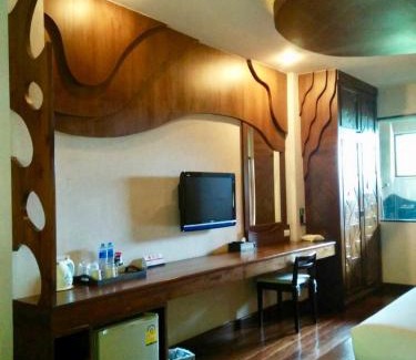 Ban Du Hotel | บุร รีสอร์ท Bura resort