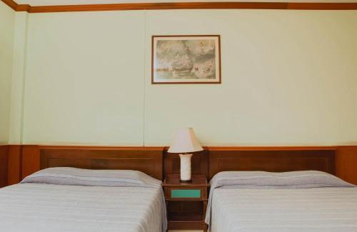 Rayong Hotel | บ้านพร้อมพงศ์ Ban Prompong