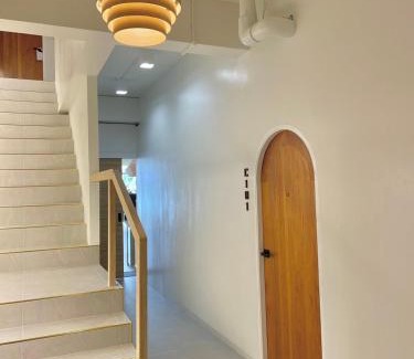 Thap Put Hotel | ปิกรพลอย บูทีค โฮเทล PIKORNPLOY Boutique Hotel