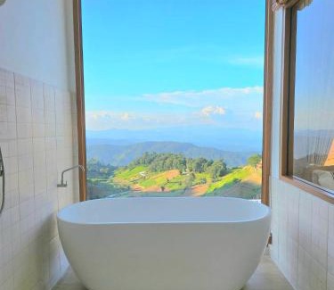 Mae Rim House | ม่อนชาพาเพลิน ม่อนแจ่ม Monchapaplearn Monjam