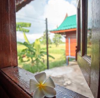 Kalasin House | เรือนร่มไม้รีสอร์ท RuenRomMai Resort