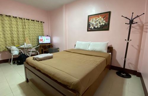 Fang House | โพธิ์ทองริมทุ่ง Pothong Rimtung Hotel