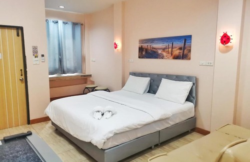 Sattahip Hotel | โรงแรมประทับใจ