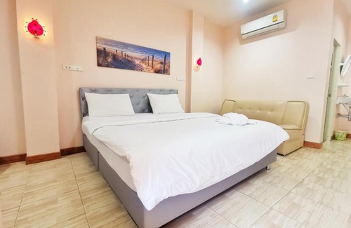 Sattahip Hotel | โรงแรมประทับใจ