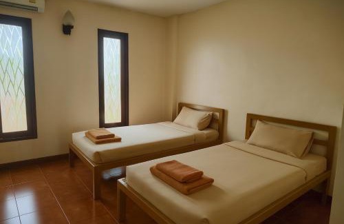 Saen Saep Hotel | โรงแรมสบายดีคลองสี่รีสอร์ท