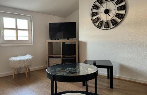 Saintes Apartment | ღ Pertuis - Au cœur de Saintes, Spacieux & Cosy